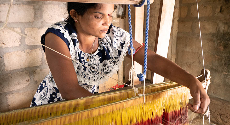 Kirupalini Karunakaran, President of a Weaver’s Cooperative in Sri Lanka, included in H&M Foundation's Global Program with CARE.